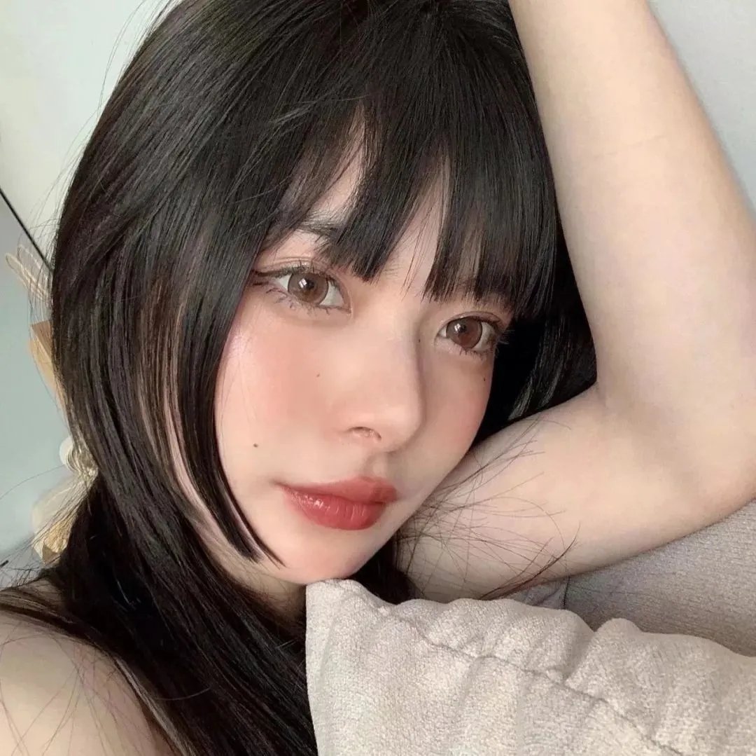 燃烧女子的画像